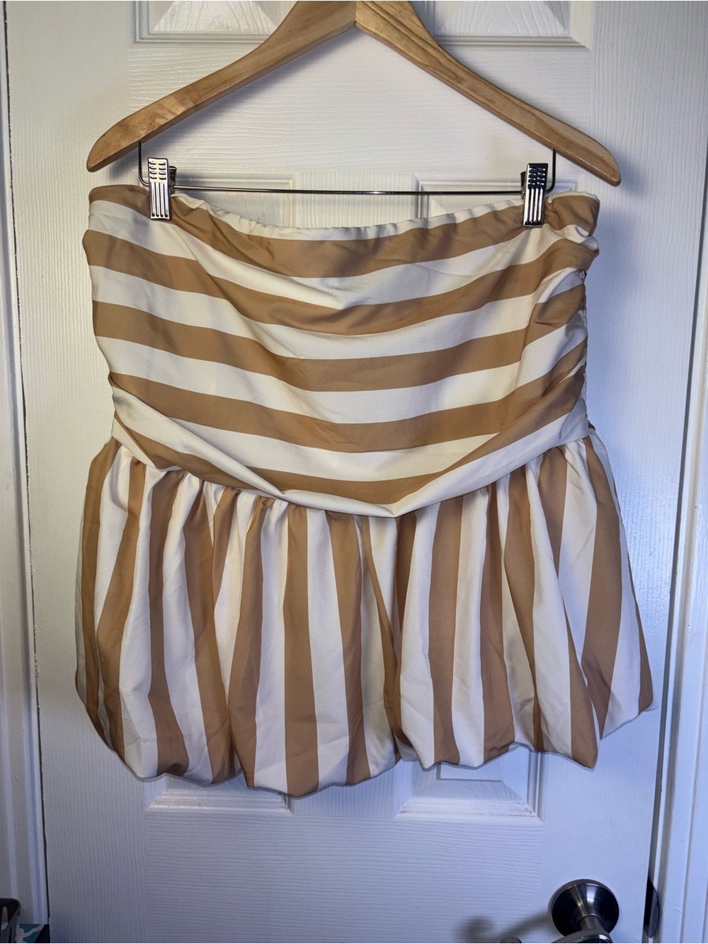 Striped Beige and White Strapless Crop Top 2XL - Picture 3 of 13
